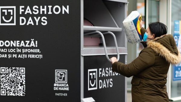 Telefon contact Fashion Days
