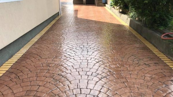 Beton amprentat Moinesti